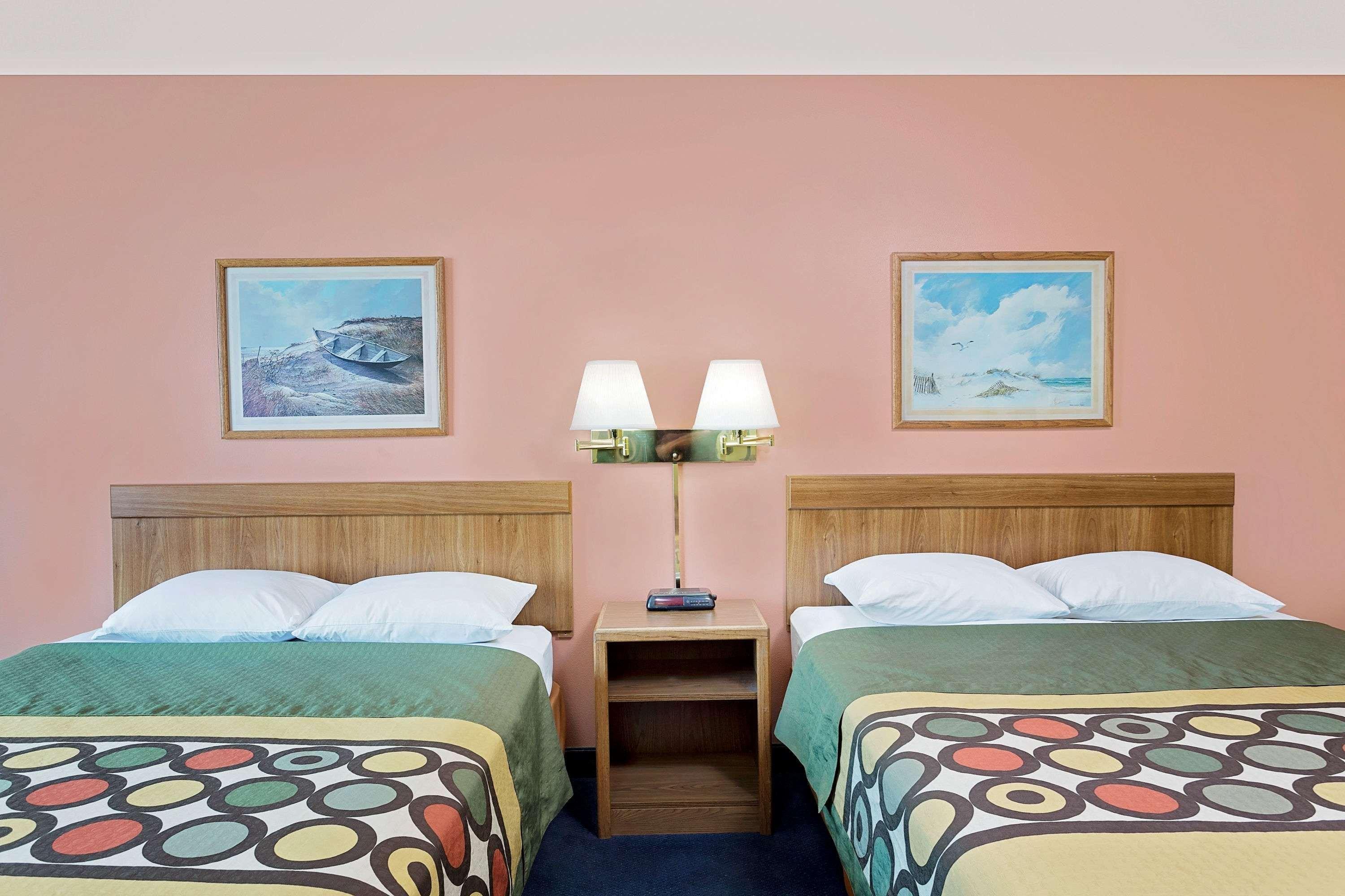 Super 8 By Wyndham Sturgeon Bay Ξενοδοχείο Εξωτερικό φωτογραφία