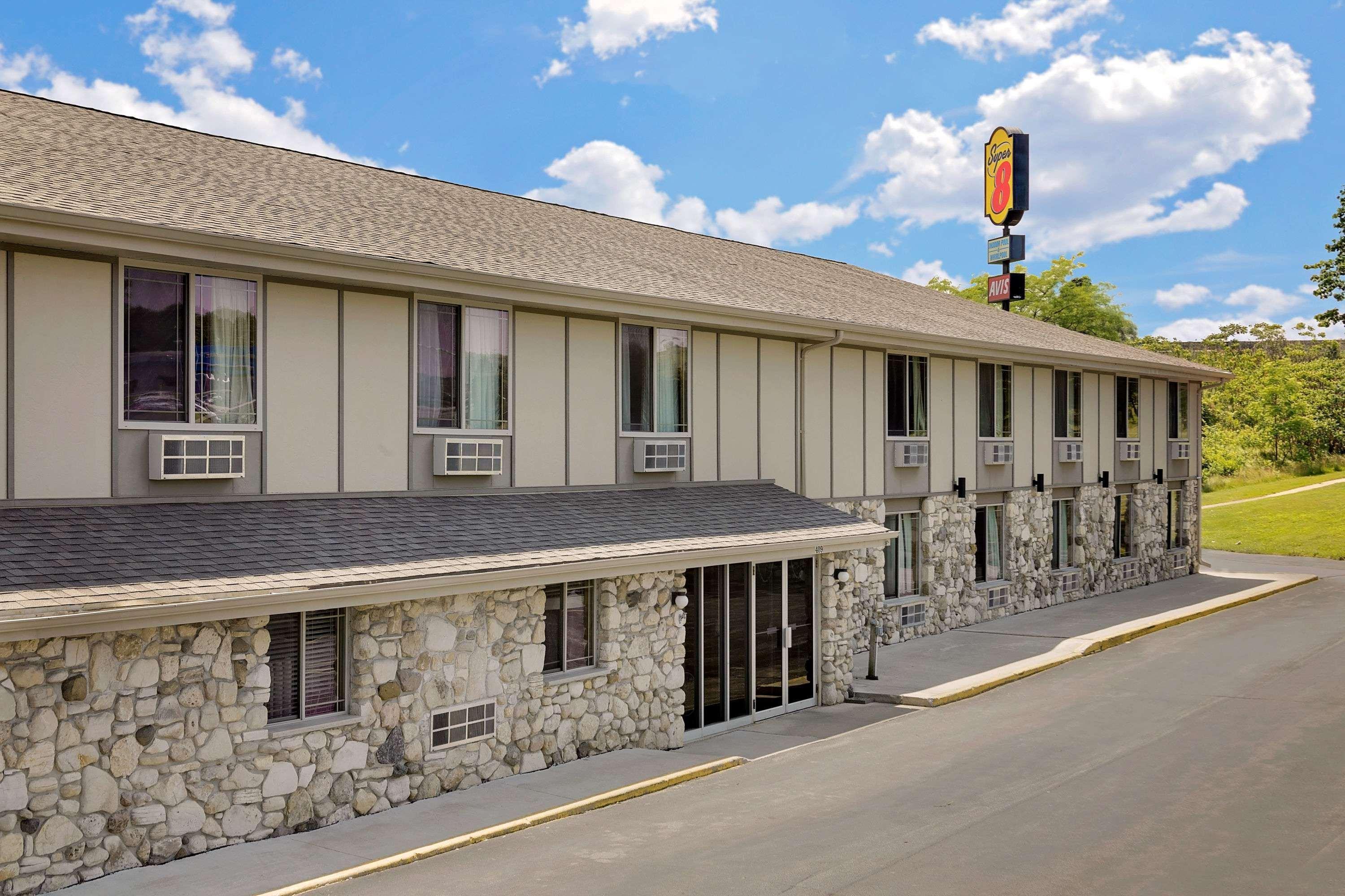 Super 8 By Wyndham Sturgeon Bay Ξενοδοχείο Εξωτερικό φωτογραφία