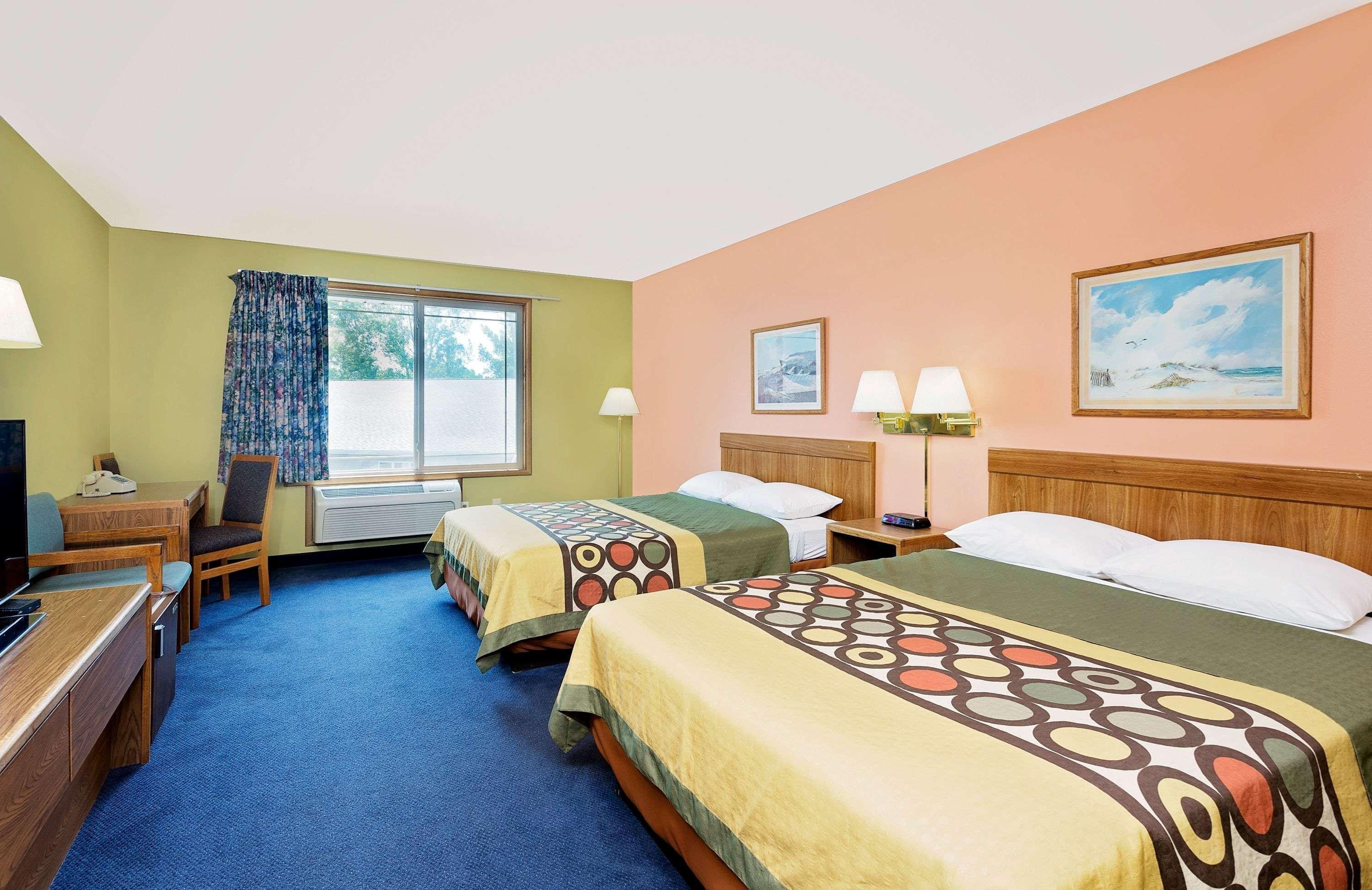 Super 8 By Wyndham Sturgeon Bay Ξενοδοχείο Εξωτερικό φωτογραφία